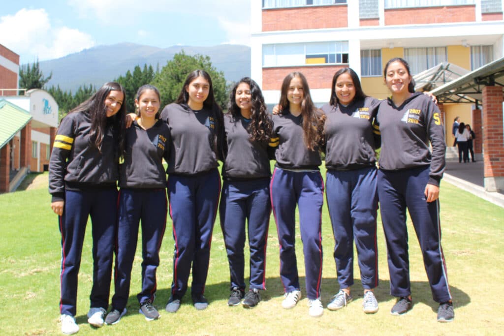 Este año lectivo 2018-2019, Rafaela Escalante alumna de sexto curso, fue considerada la mejor deportista en volley