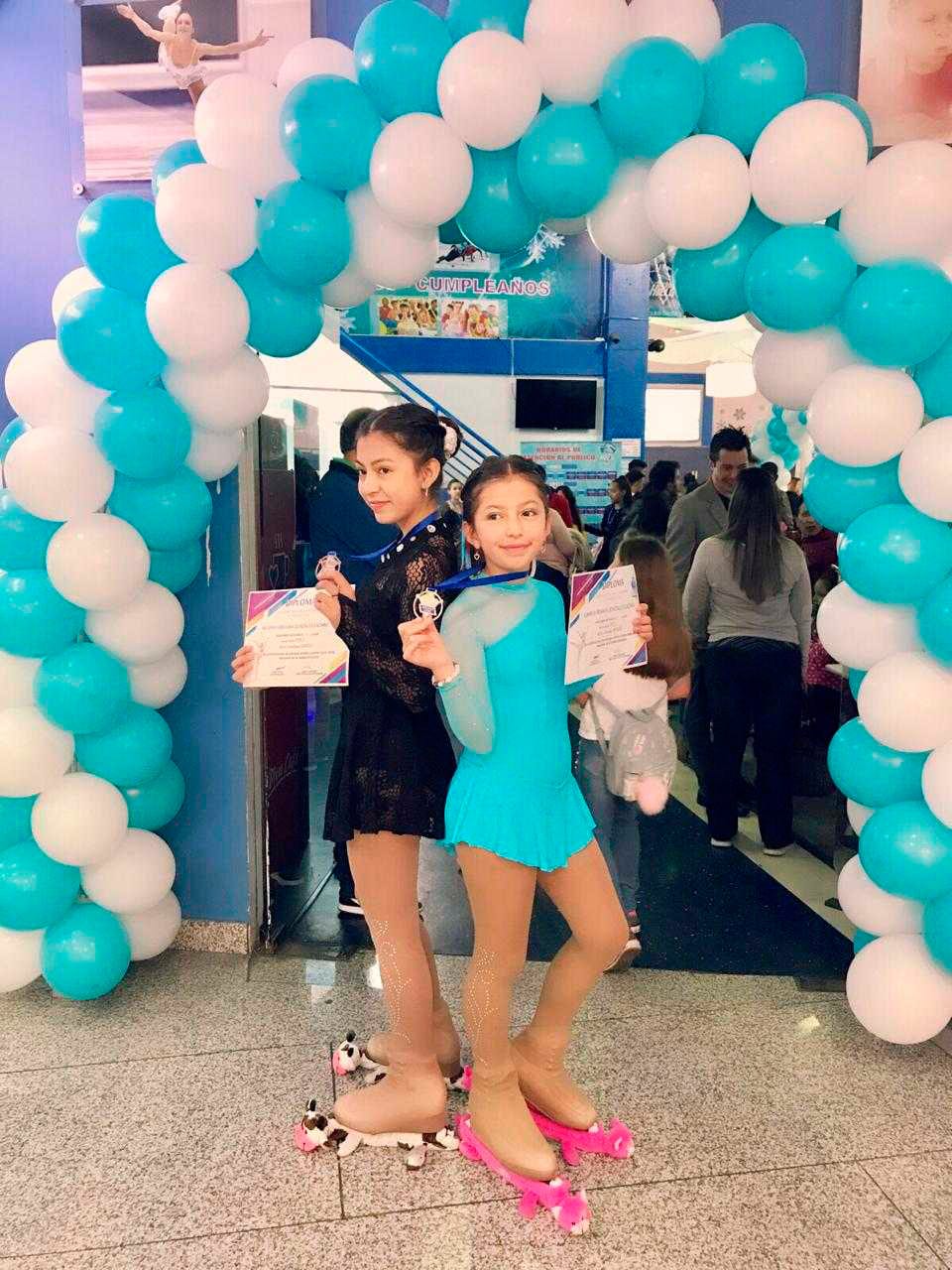 Fin de Semana lleno de triunfos. Valeria y Camila González se destacan en el Patinaje Artístico.