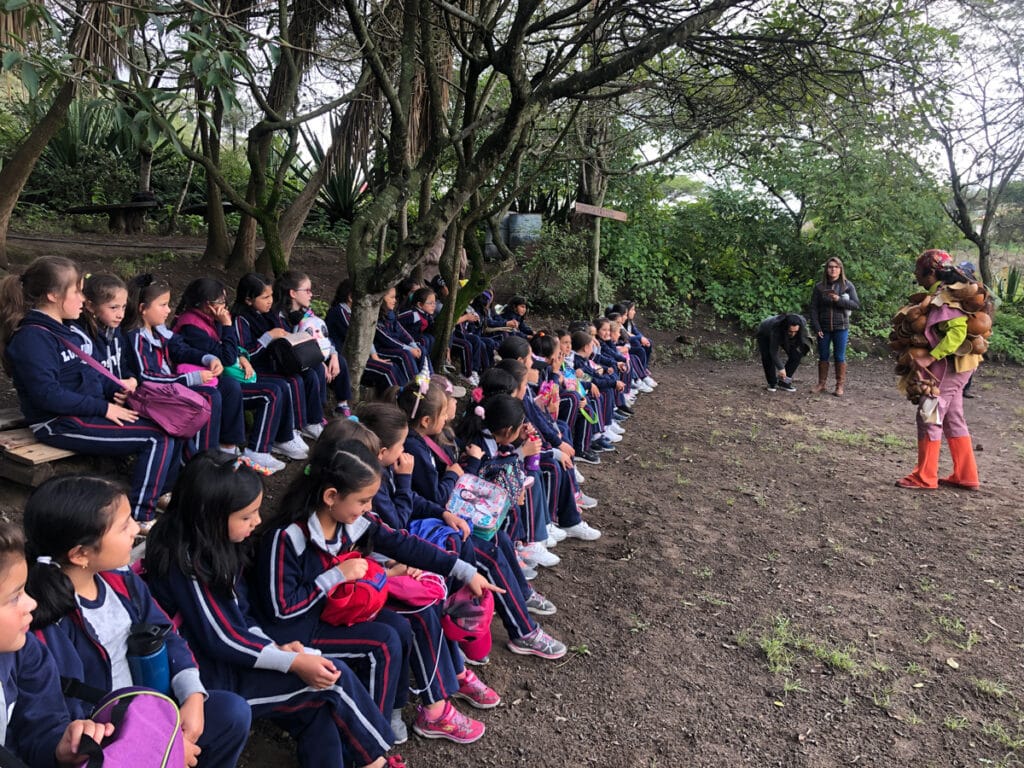 Visita de Terceros de Básica al Centro Cultural Apamuy Shungo